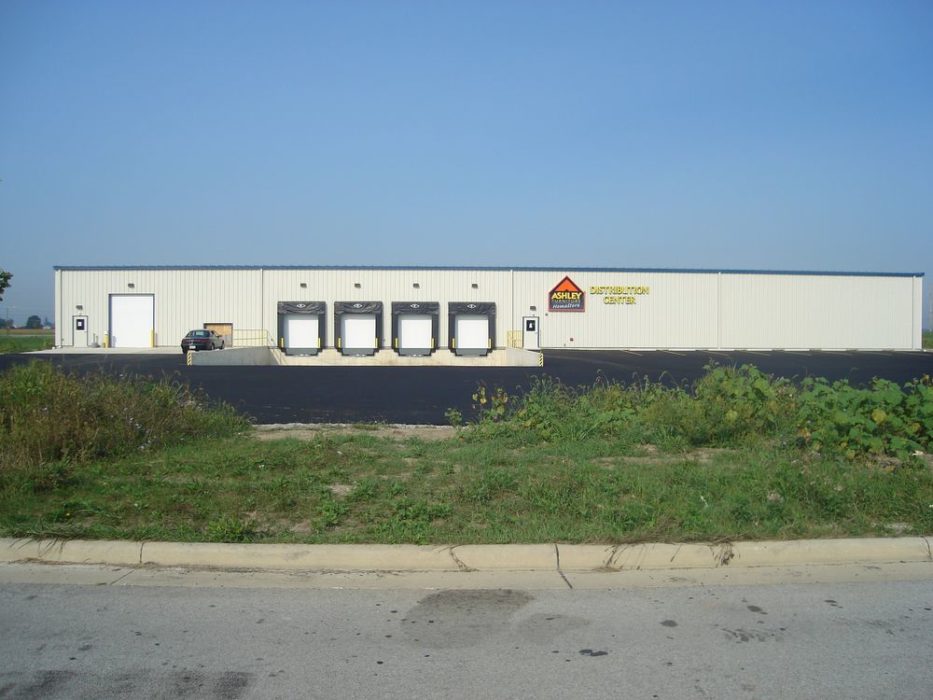 Ashley Furniture Distribution Center | Bowling Green, OH | H.A. Dorsten, Inc.